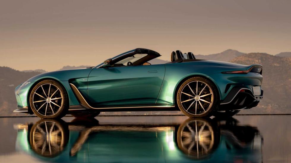 Με 700 ίππους η νέα Aston Martin V12 Vantage Roadster